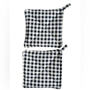 Hand Crafted Navy Blue and White Gingham Checkered Pot Holders Hot Mat Trivet